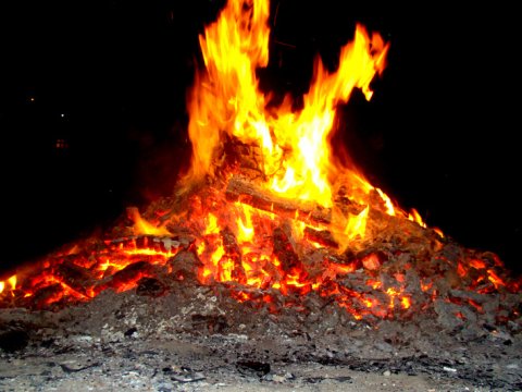 33 ildən sonra od çərşənbəsi qeyd edildi