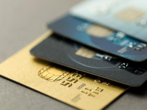 Bakıda bank kartlarından 25 min manat oğurlandı