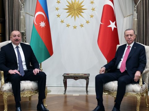 Prezidentlər təkbətək görüşdü