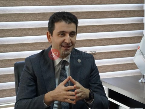 Cümhuriyyət qurucularını müxalifətçi kimi qələmə verməməliyik - Naqif Həmzəyev