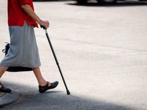 59 yaşlı qadını maşın vurub&nbsp;öldürdü