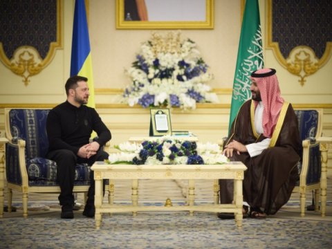 Zelenski şahzadə Salmanla görüşüb