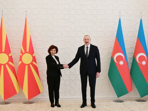 Şimali Makedoniya Prezidentinin rəsmi qarşılanma mərasimi olub