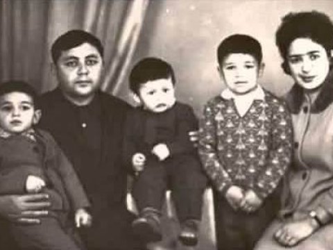 Oğlanlarından daha uzun ömür sürən şair - Cabir Novruzun AİLƏ DRAMI