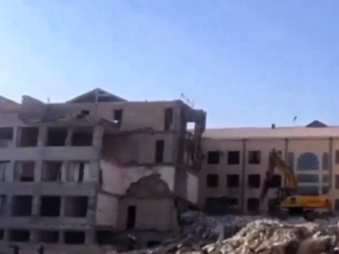 Xankəndidə qondarma hökumət evinin binası sökülür&nbsp;- VİDEO