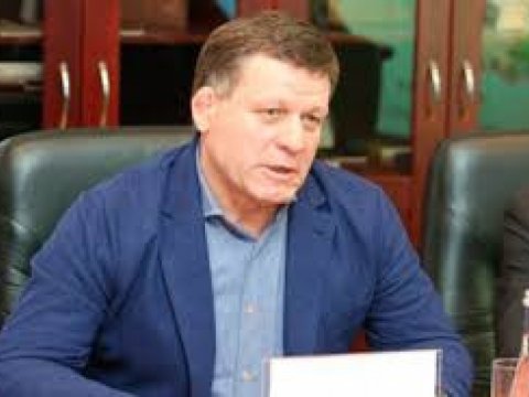 "Oleq Bakinski" ev dustaqlığı istəyir