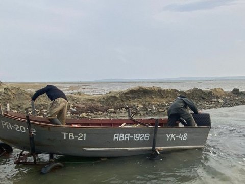 Kiçikhəcmli gəmilərin hərəkəti qadağan olundu