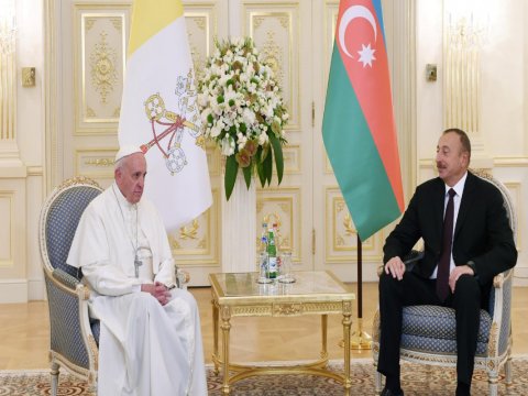 İlham Əliyev Roma Papasına məktub göndərdi