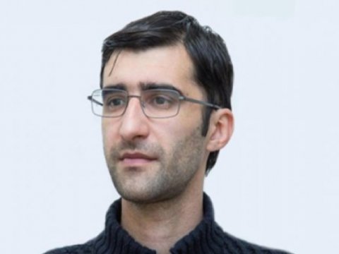 Jurnalist Ramin Dekonun həbs müddəti uzadıldı