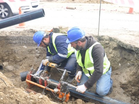 Nərimanovda bəzi küçələrdə su xətlərinin yeri dəyişdirilir - FOTO