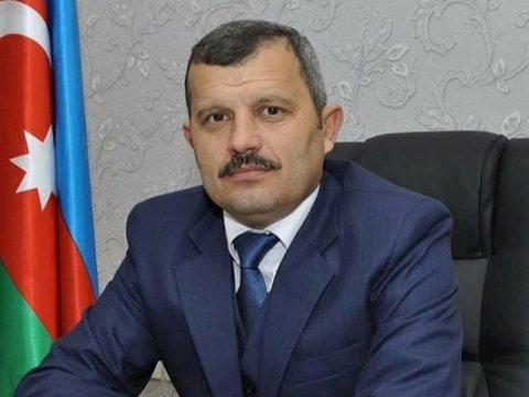 Məhkəmə işdən çıxarılan məktəb direktoruna "YOX" dedi