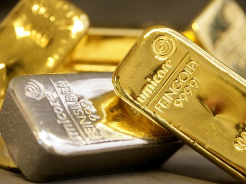 Qızılın qiyməti 3 min dollardan aşağı enib