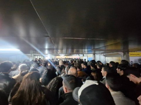 Metronun "Koroğlu" stansiyasında SIXLIQ - VİDEO