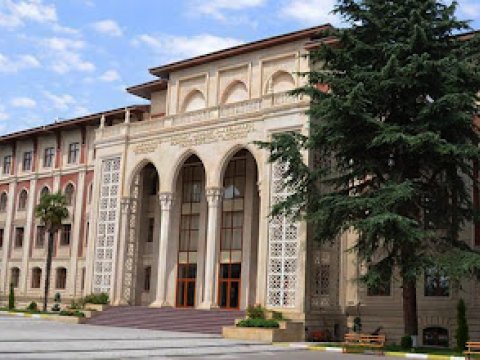 Universitet mal-qaranı satıb? - Rəsmi CAVAB