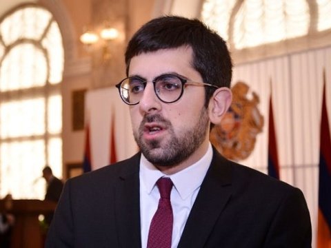 Erməni deputat Səməd Seyidova MÜRACİƏT ETDİ