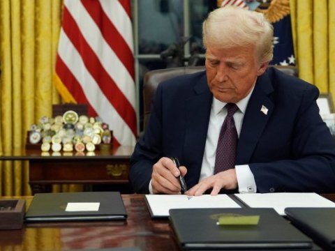 Tramp ABŞ-nin Təhsil Departamentini ləğv etdi