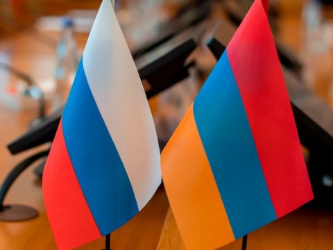 Ermənistan Rusiya ilə yaxınlaşır: siyasi məsləhətləşmələr apardı