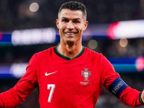 Ronaldu adını "Ginnesin rekordlar kitabı"na yazdırdı