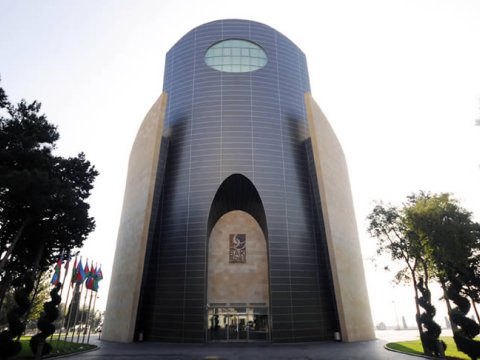 "Bakı Biznes Mərkəzi"nin direktoru&nbsp;işdən çıxdı