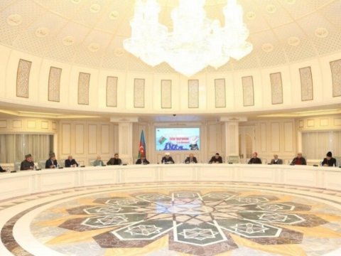 Dini konfessiya rəhbərləri Britaniyanın Baş nazirinə müraciət etdilər