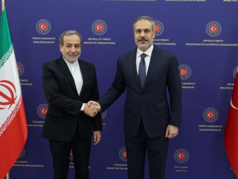 Hakan Fidan iranlı həmkarı ilə regionu&nbsp;müzakirə etdi