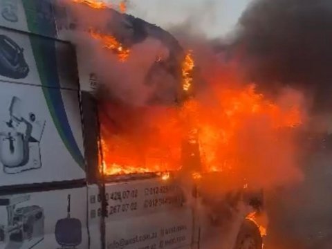 Kənar dairəvi yolda "Ford" yandı