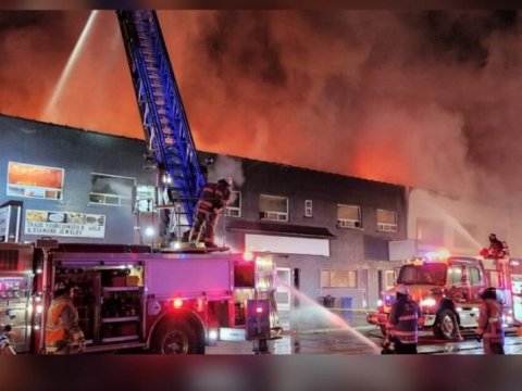 Qocalar evində yanğın - 25 nəfər yaralandı