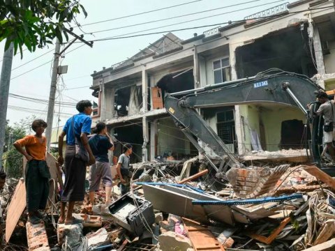 Myanmada zəlzələ - Ölənlərin sayı 1700-ü ötdü