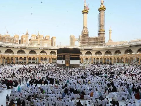 Məkkədə 4 milyondan çox müsəlman bayram namazı qıldı