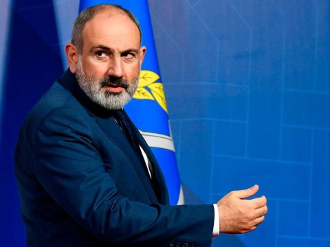 Paşinyan Gümrüyə nəzarəti İTİRİR