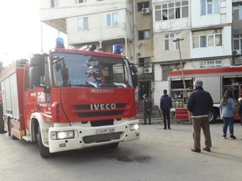 Sumqayıtda binada yanğın - Sakinlər təxliyə edildi