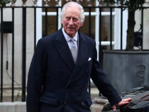 Kral vəzifəsinə qayıtdı&nbsp;