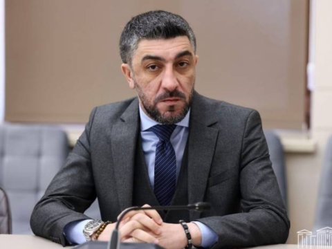 Ermənistanda deputat istefa verdi