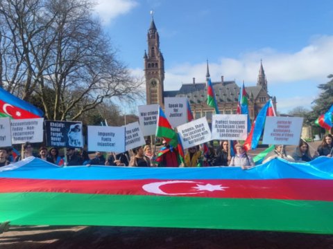 Həmyerlilərimiz Haaqada etiraz aksiyası keçiriblər - FOTOLAR