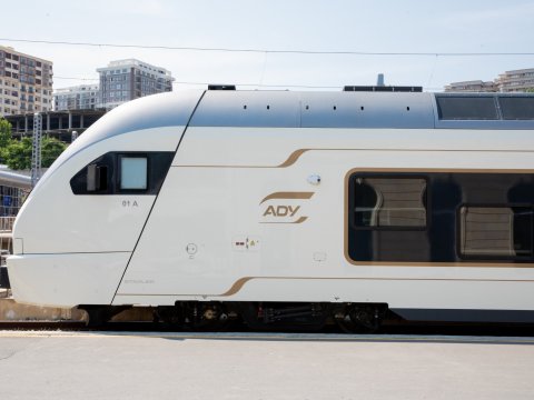Abşeron dairəvi marşrutu üzrə yeni qatar istifadəyə verildi - FOTOLAR