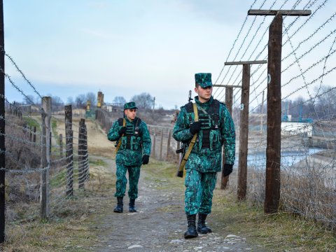 Ölkədən çıxışı qadağan edilən 489 nəfər sərhəddə yaxalanıb