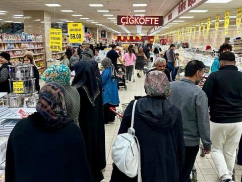 Nazirlər &ldquo;boykot&rdquo;çulara cavab olaraq alış-veriş etdilər - FOTOLAR