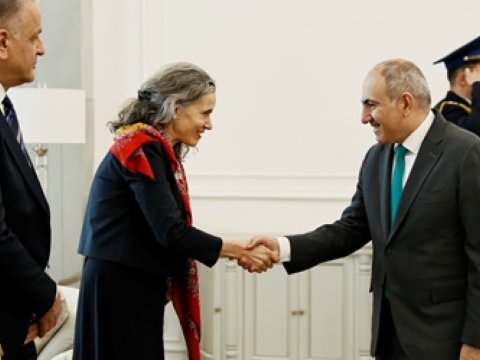 Paşinyan Qrono ilə sülh prosesini&nbsp;müzakirə etdi