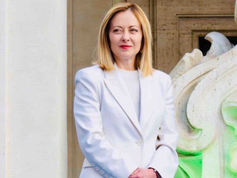 Trampın qərarını yanlış adlandırdı