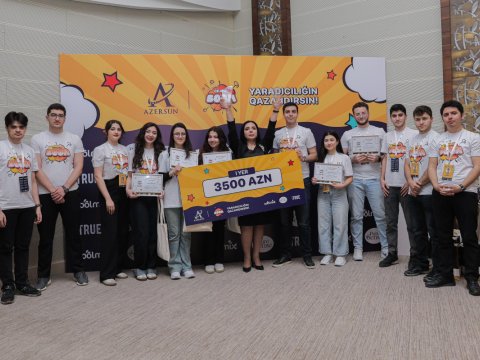 UNEC-in 3 komandası marketinq müsabiqəsinin&nbsp;qalibi oldu&nbsp;- FOTO