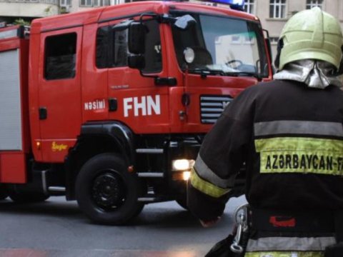 Tovuzda yaşayış binasında yanğın