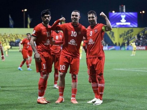 Təbriz klubundan möhtəşəm qələbə - Çempionluğa doğru daha bir addım