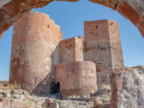 Ermənistandakı türk qalasının GÖRÜNTÜLƏRİ