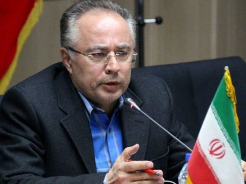 Pezeşkian&nbsp;Antarktidada dincələn köməkçisini işdən çıxardı