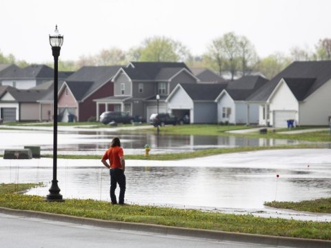 ABŞ-nin mərkəzində daşqınlar -&nbsp;16 nəfər öldü