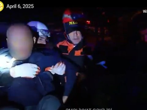 FHN qəzaya düşən sürücünü belə xilas edib - VİDEO