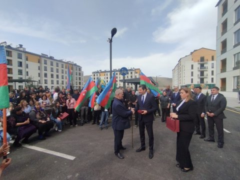 Suqovuşana köçənlərə mənzillərin açarları təqdim edildi - FOTO