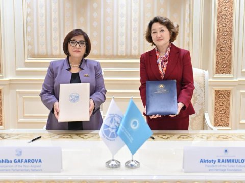 Sahibə Qafarova Raimkulova ilə memorandum imzaladı