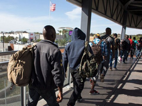 ABŞ bir qrup əcnəbini deportasiya edib - Azərbaycanlılar da var