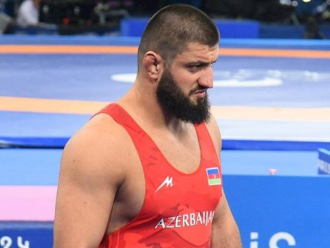 Daha bir güləşçimiz yarımfinalda&nbsp;